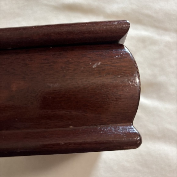 Vintage Wood Floral Tapestry Jewelry Box with Removeable Tray Mirror 8x3.5x5" - Picture 4 of 16